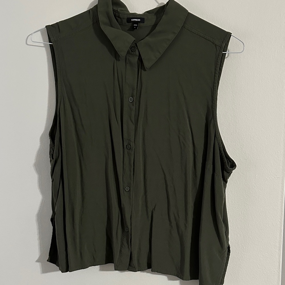 Express Olive Green cropped Sleeveless Button-Down Collared Top